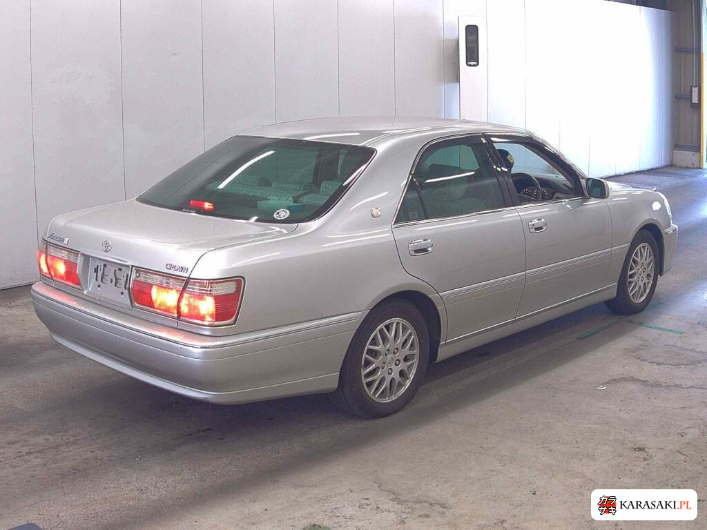 Toyota Crown 2000 z aukcji japońskiej