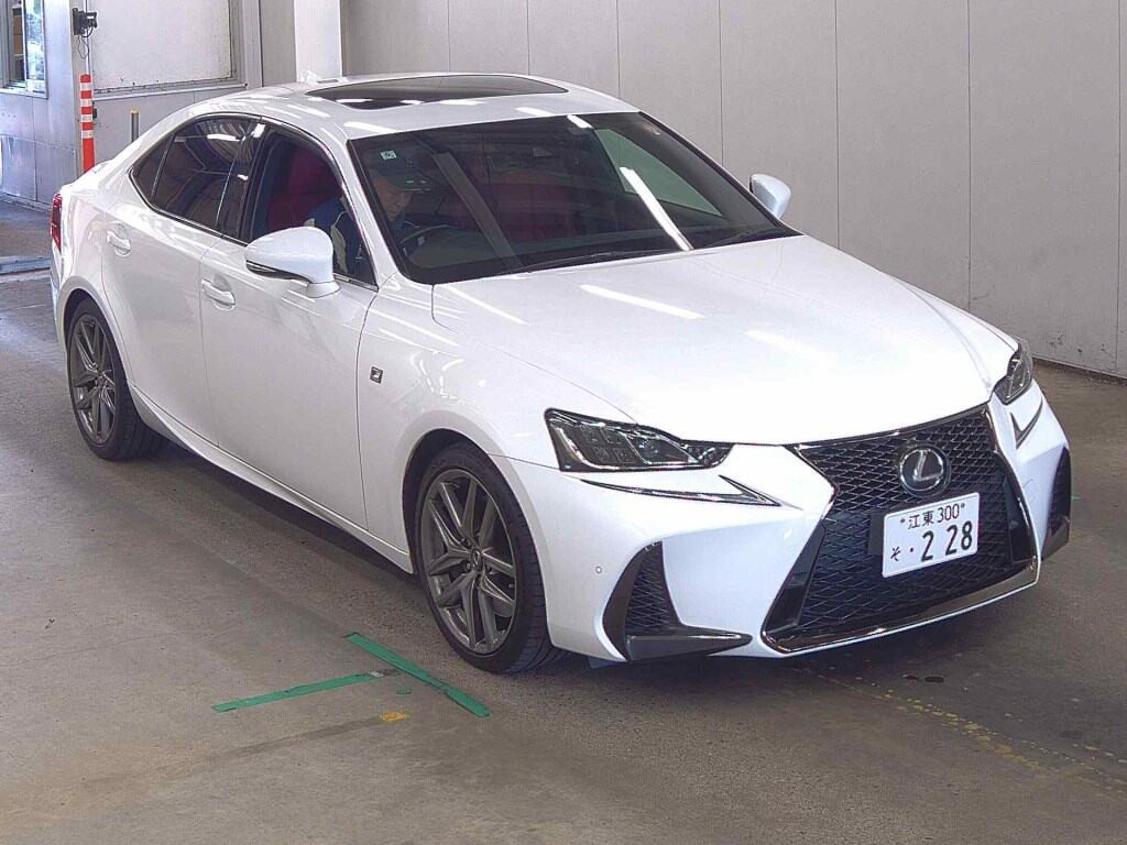 Lexus Is 2016 z aukcji japońskiej