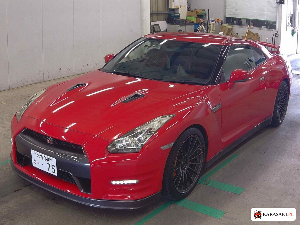 Nissan GT-R 2011 z aukcji japońskiej
