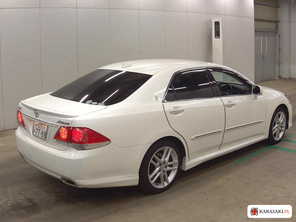 Toyota Crown 2012 z aukcji japońskiej