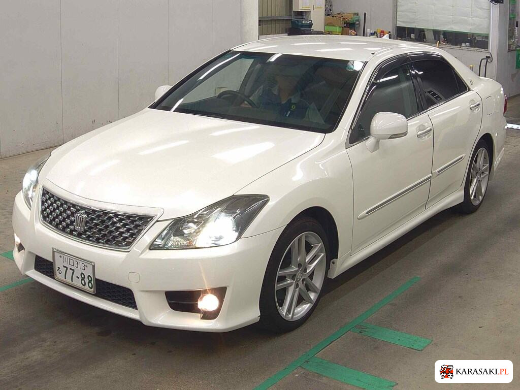 Toyota Crown 2012 z aukcji japońskiej