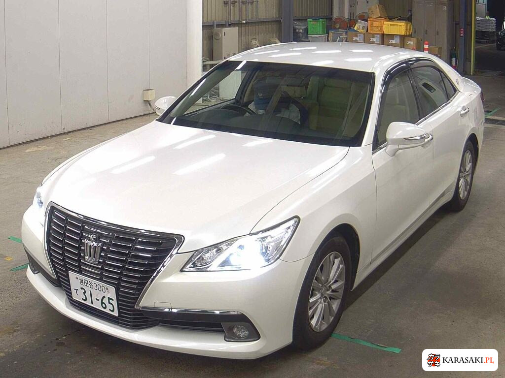 2013 Toyota Crown 4D Royal Saloon 3