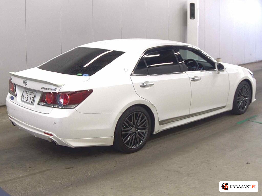 Toyota Crown 2015 z aukcji japońskiej