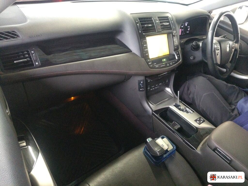2010 Toyota Crown 4D Athlete 5