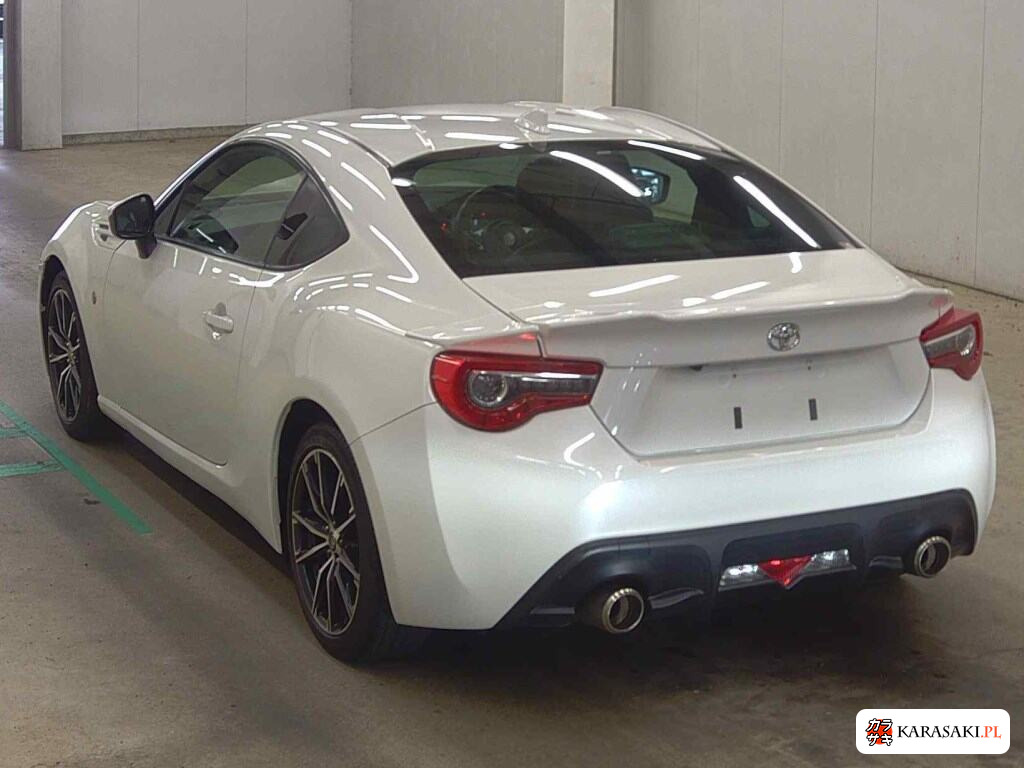 Toyota 86 2017 z aukcji japońskiej