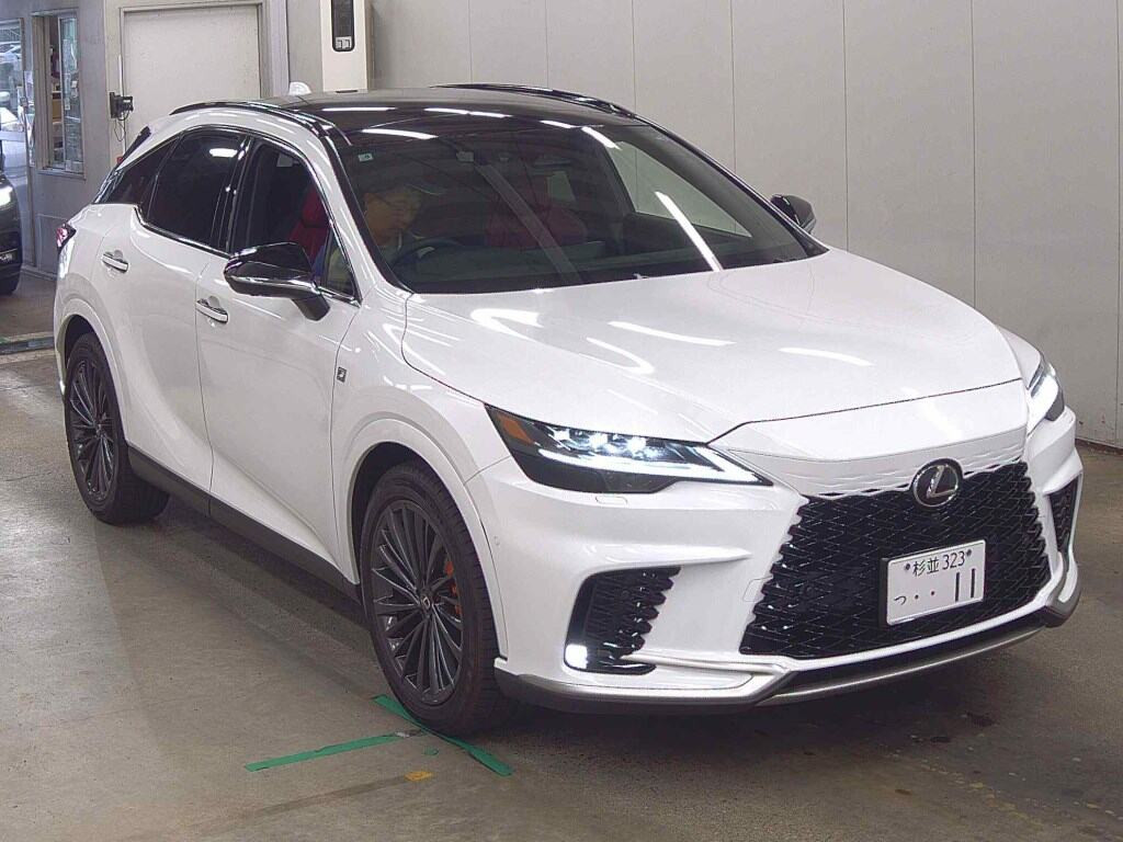 Lexus RX 2025 z aukcji japońskiej