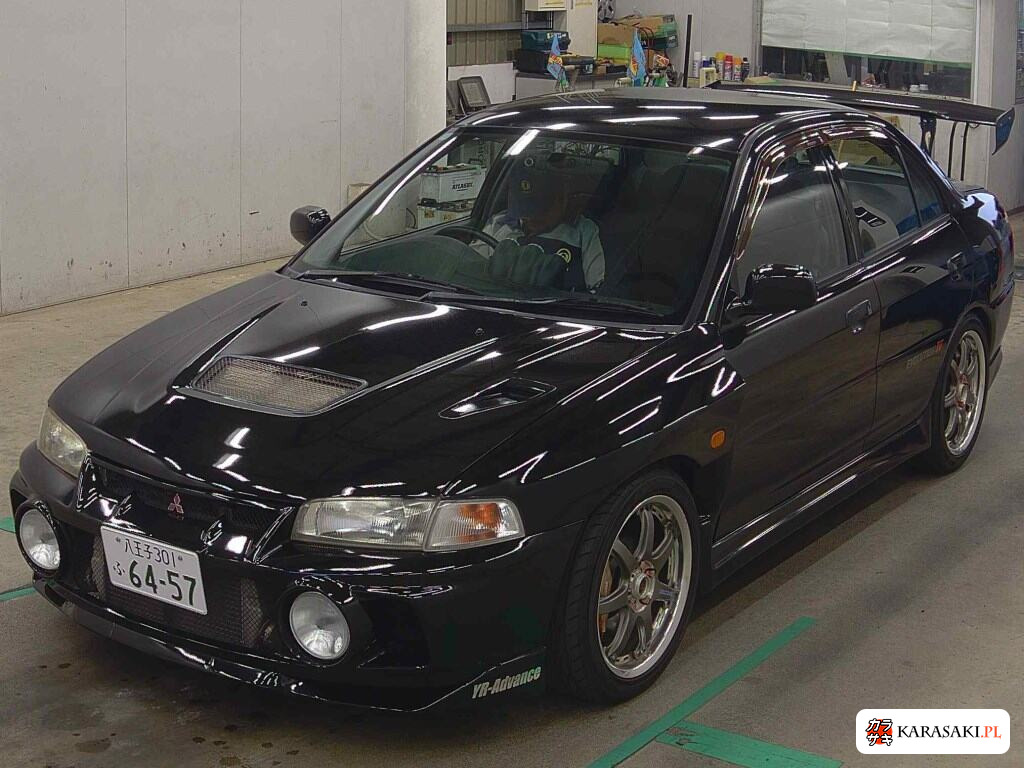 Mitsubishi Lancer 1996 z aukcji japońskiej