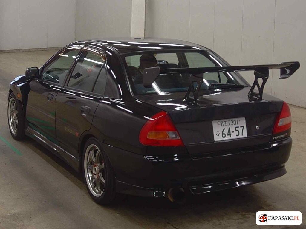 Mitsubishi Lancer 1996 z aukcji japońskiej