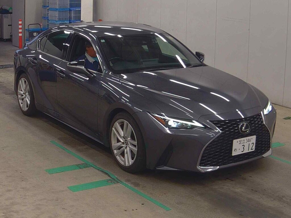 Lexus Is 2022 z aukcji japońskiej
