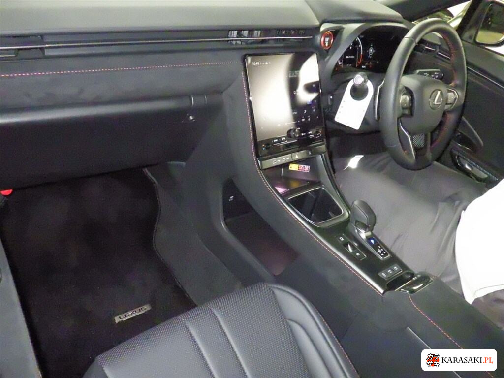 Lexus LBX 2025 z aukcji japońskiej