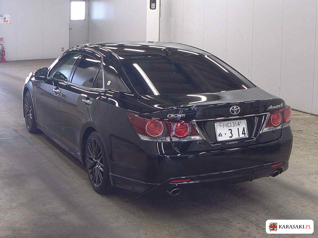 2016 Toyota Crown 4D Athlete S-T 2