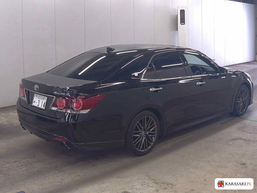 2016 Toyota Crown 4D Athlete S-T 4