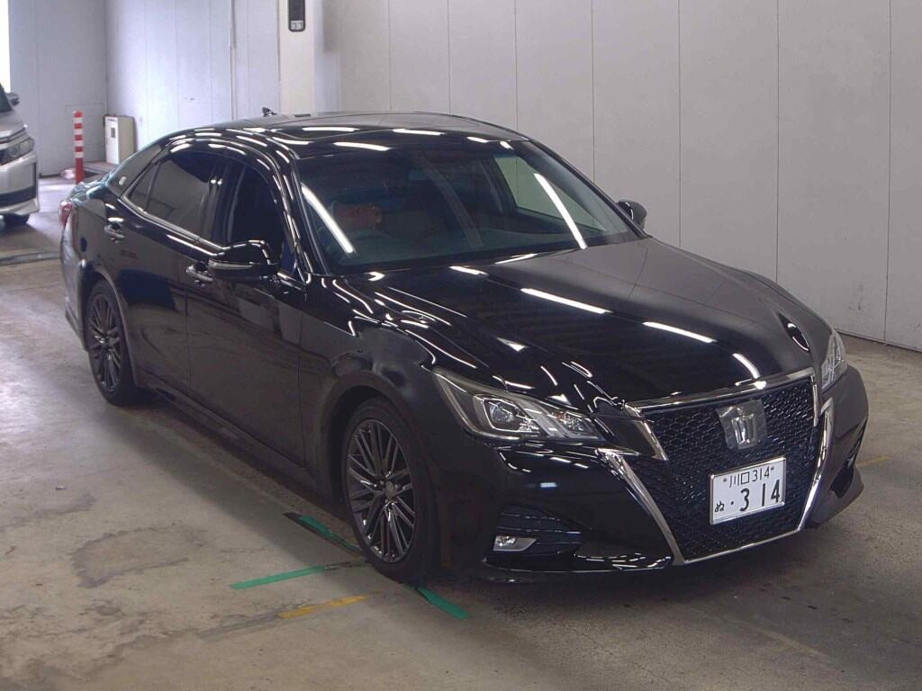 Toyota Crown 2016 z aukcji japońskiej