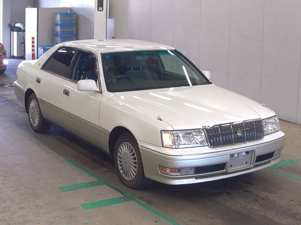Toyota Crown 1998 z aukcji japońskiej