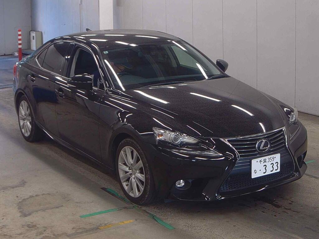 Lexus Is 2016 z aukcji japońskiej
