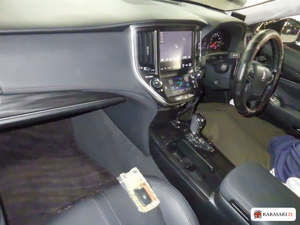 2013 Toyota Crown 4D Athlete G 5