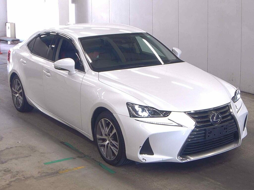 Lexus Is 2017 z aukcji japońskiej