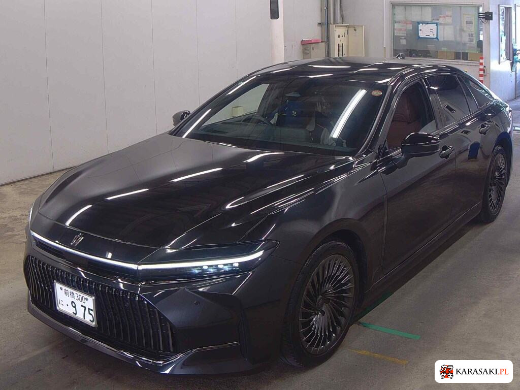 Toyota Crown 2024 z aukcji japońskiej