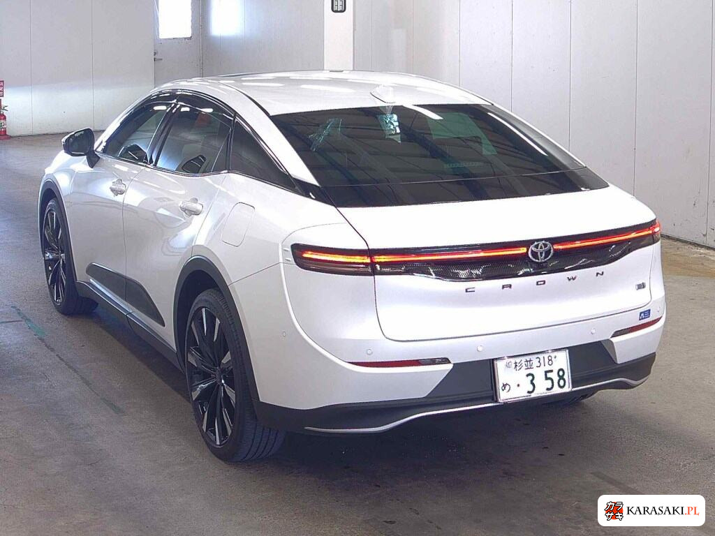 Toyota Crown Crossover 2022 z aukcji japońskiej