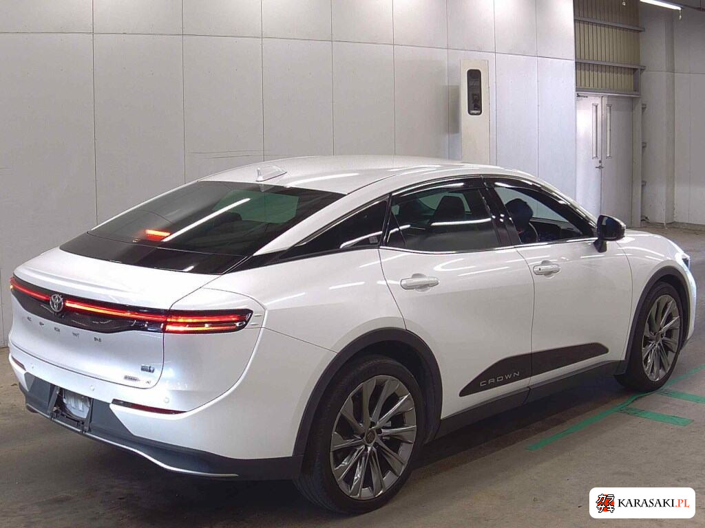 Toyota Crown Crossover 2022 z aukcji japońskiej