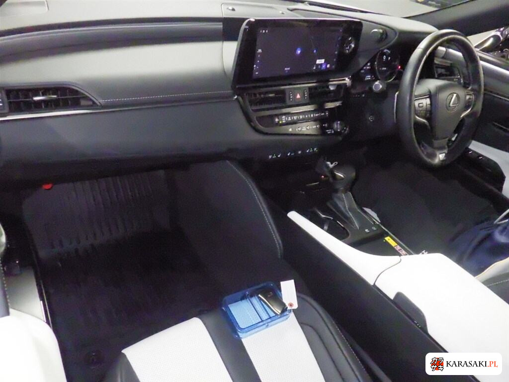 Lexus Es 2023 z aukcji japońskiej
