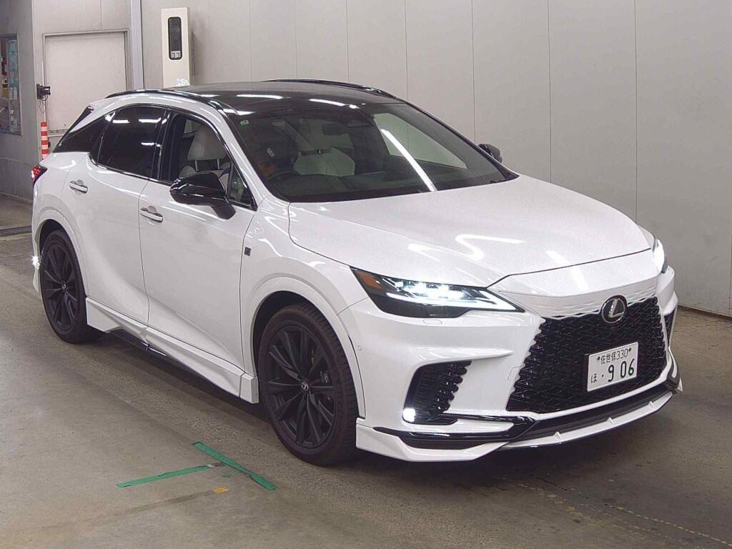 Lexus RX 2025 z aukcji japońskiej