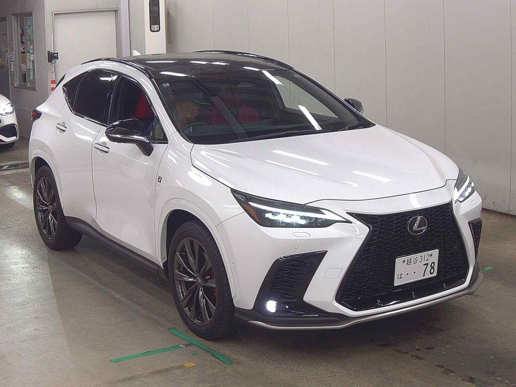 Lexus NX 2024 z aukcji japońskiej