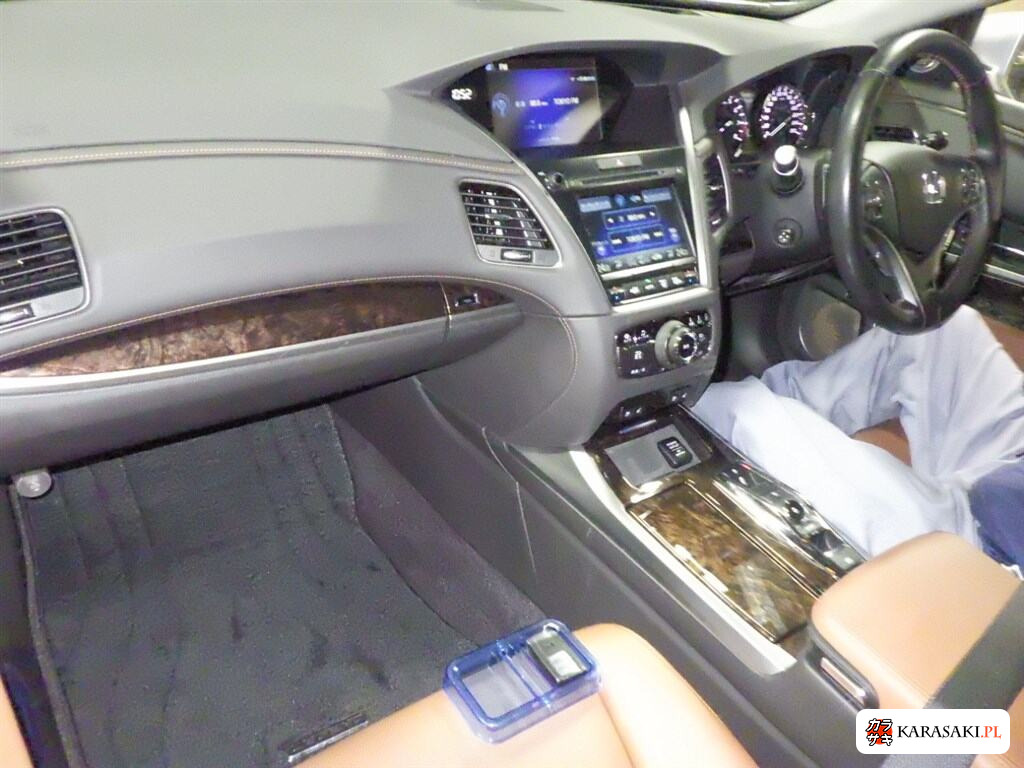 Honda Legend 2016 z aukcji japońskiej