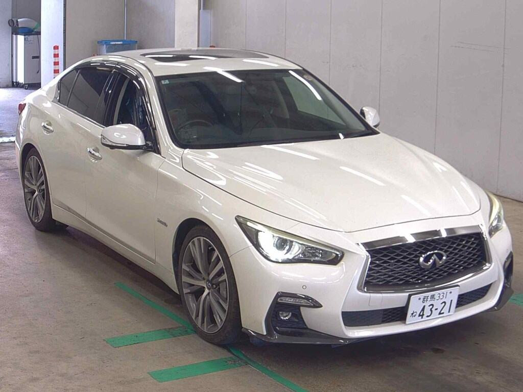 Nissan Skyline 2018 z aukcji japońskiej