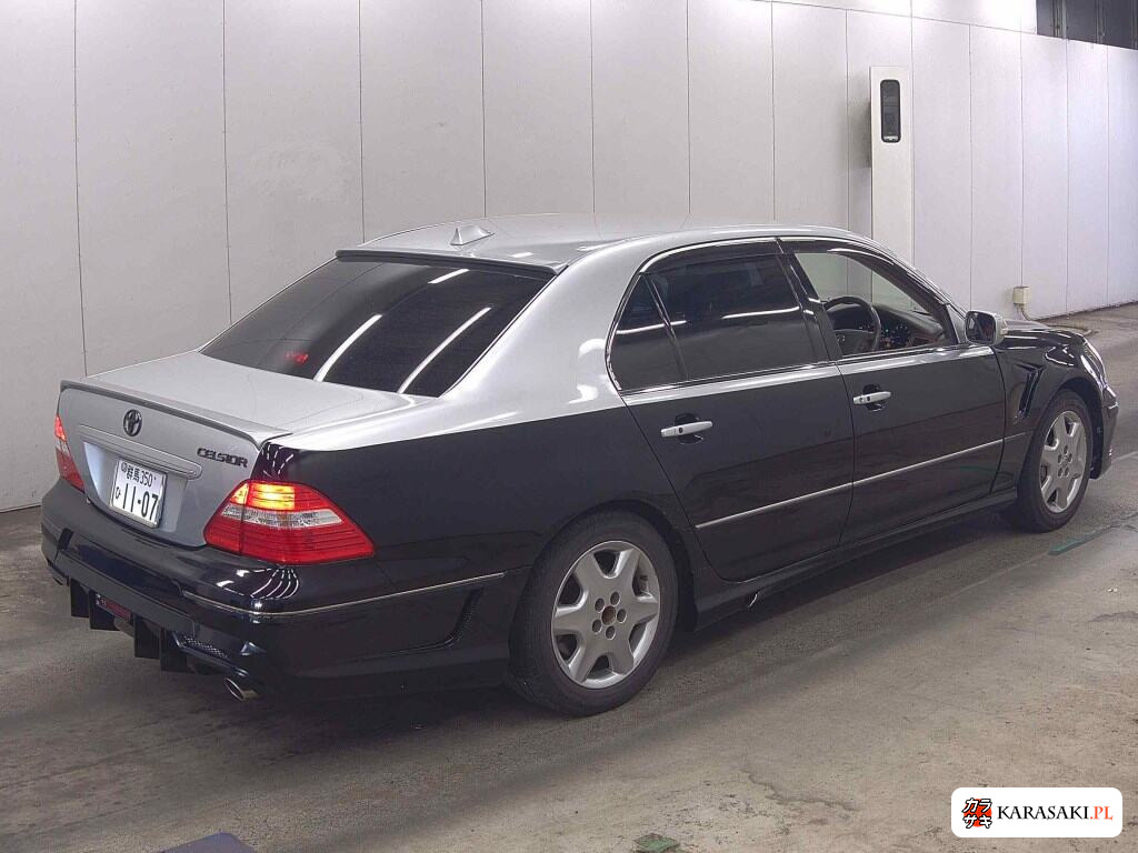 Toyota Celsior 2005 z aukcji japońskiej