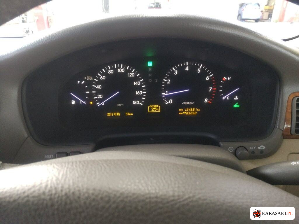 Toyota Celsior 2005 z aukcji japońskiej