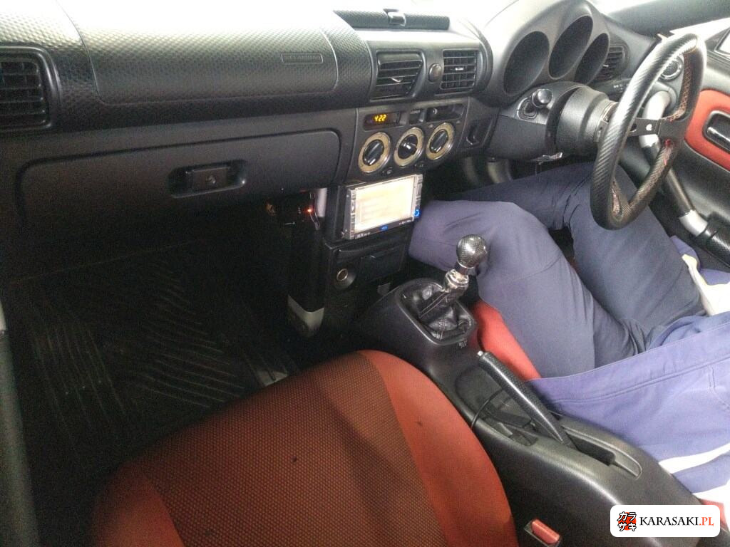 Toyota MR-S 2004 z aukcji japońskiej