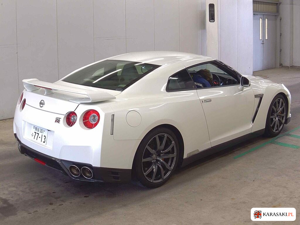 Nissan GT-R 2012 z aukcji japońskiej