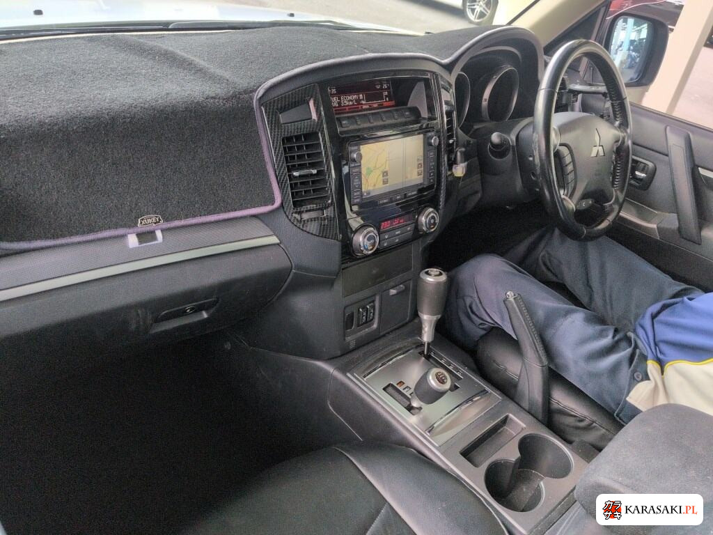 Mitsubishi Pajero 2015 z aukcji japońskiej