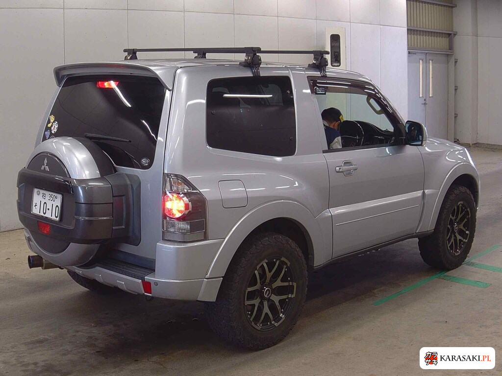 Mitsubishi Pajero 2015 z aukcji japońskiej