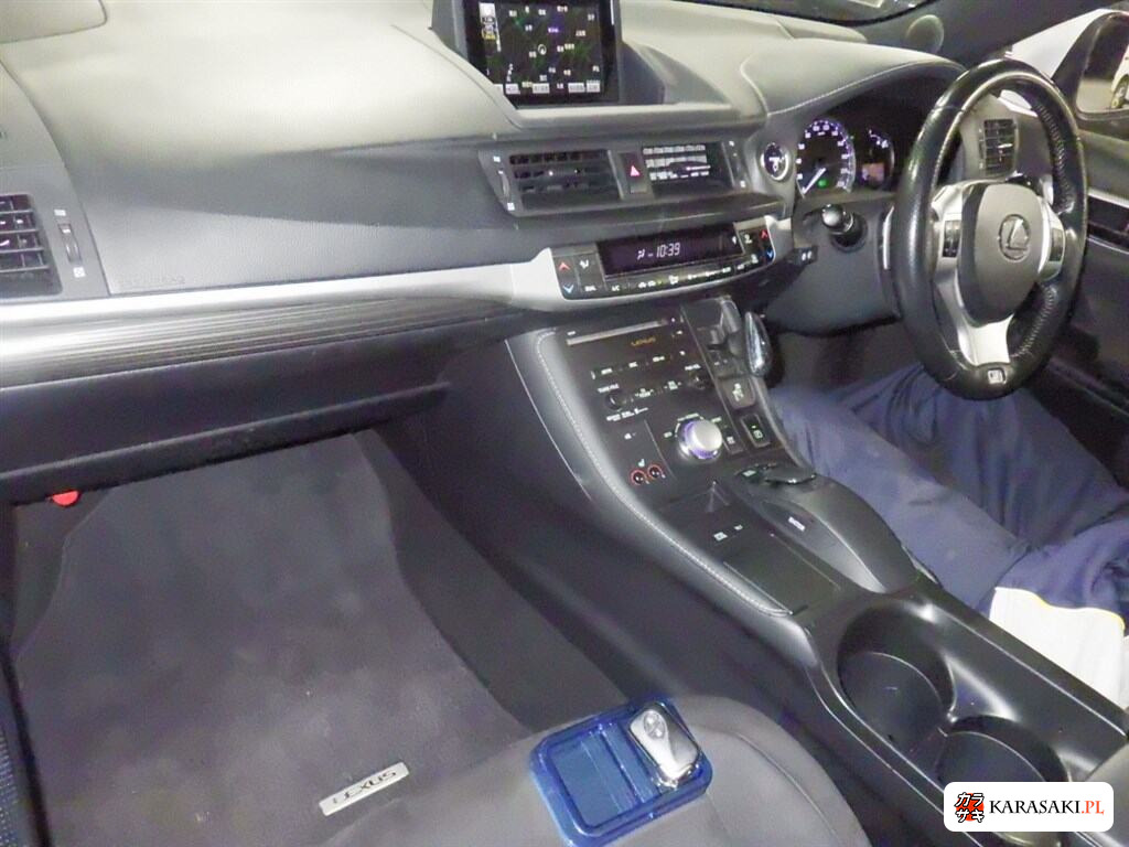 2011 Lexus CT CT200H F Sport 5