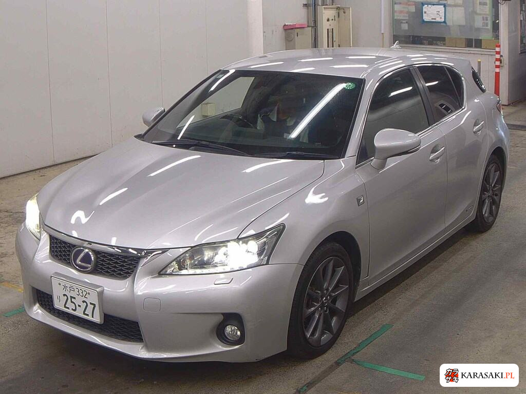 2011 Lexus CT CT200H F Sport 3