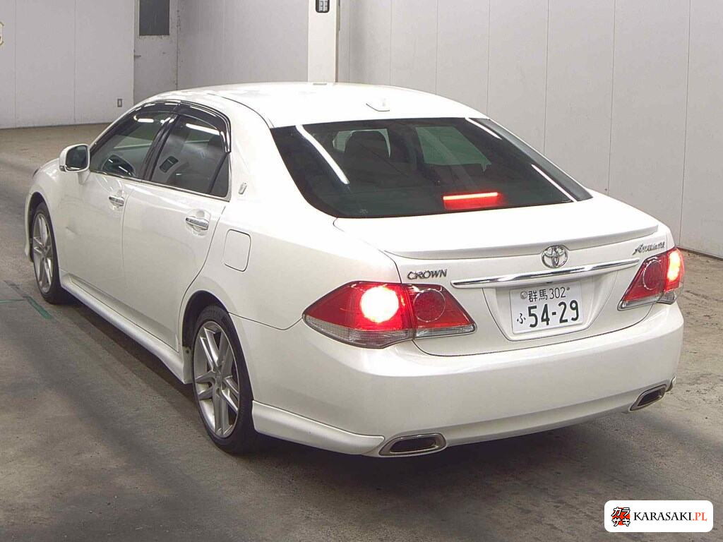 2012 Toyota Crown 4D Athlete 2