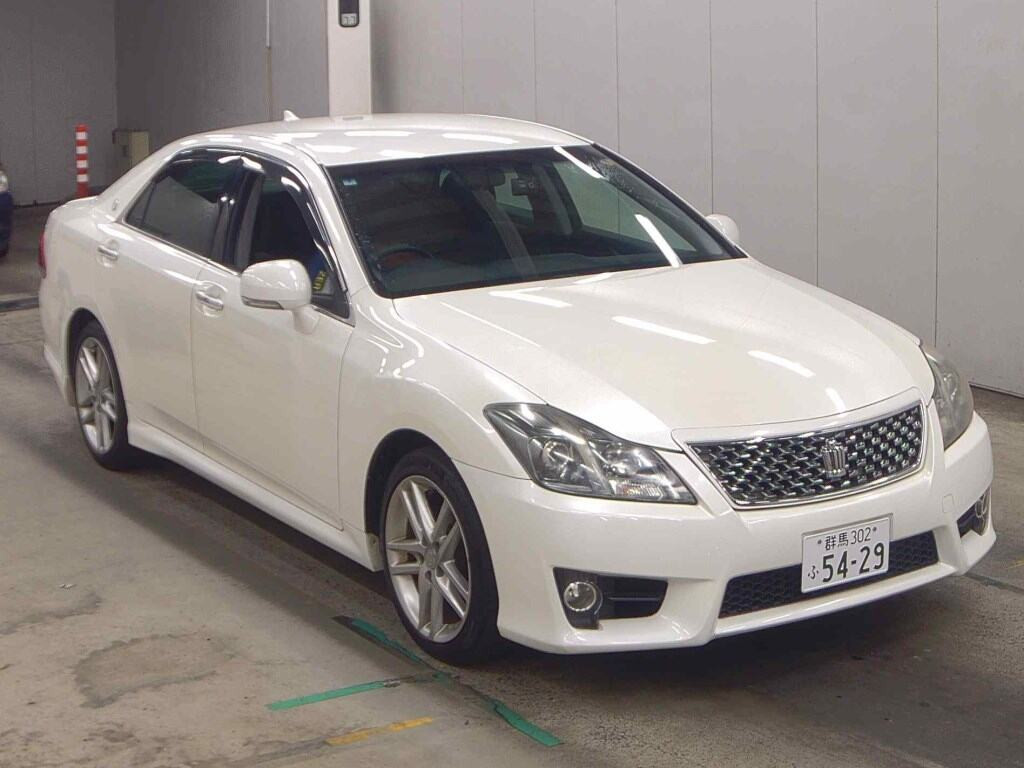 Toyota Crown 2012 z aukcji japońskiej