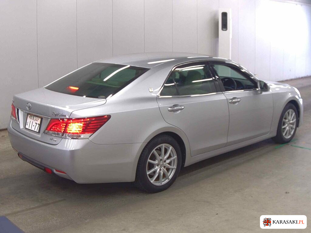 2013 Toyota Crown 4D 4WD Royal Saloon I-Four 4