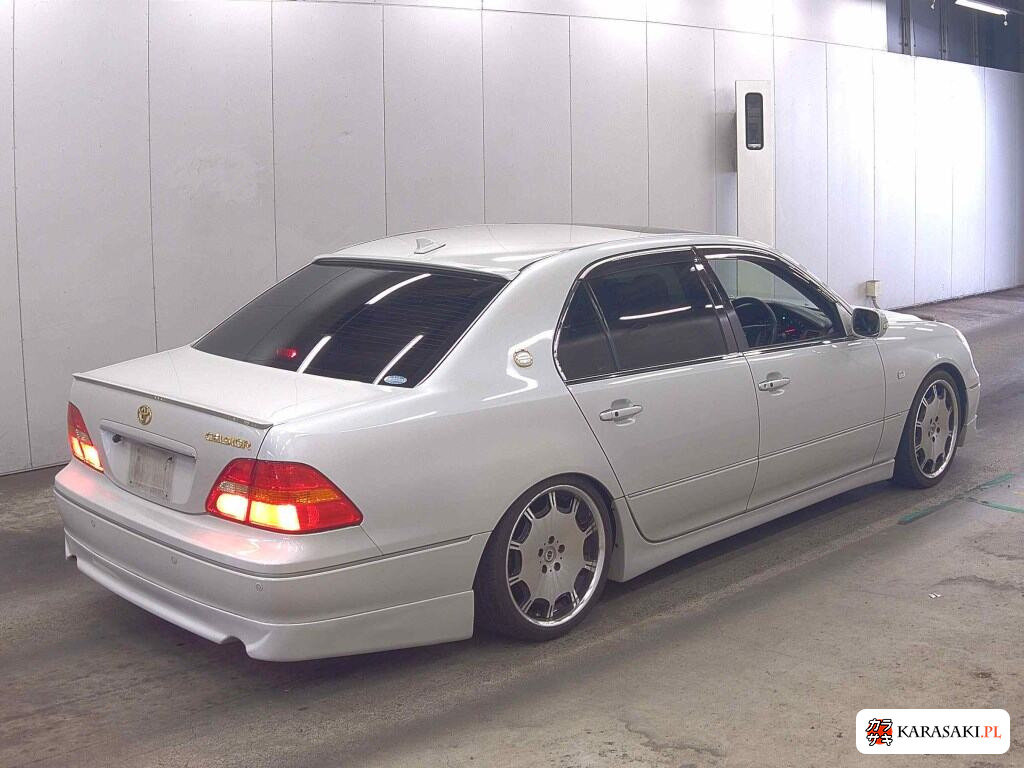 Toyota Celsior 2002 z aukcji japońskiej