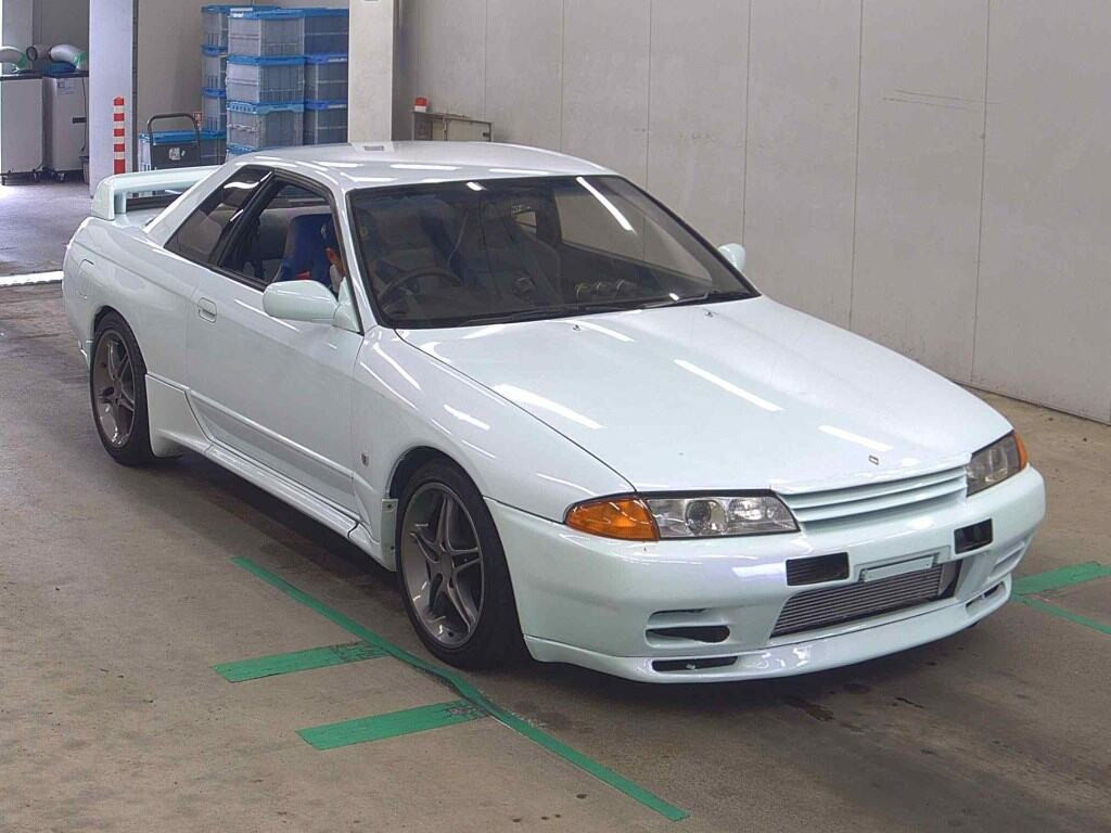 Nissan Skyline 1994 z aukcji japońskiej
