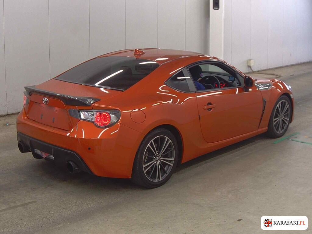Toyota 86 2013 z aukcji japońskiej