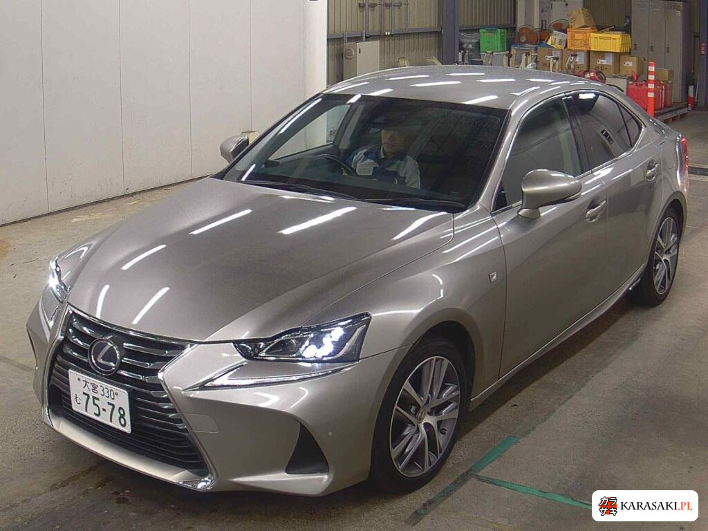 2017 Lexus Is 4D IS300H 3