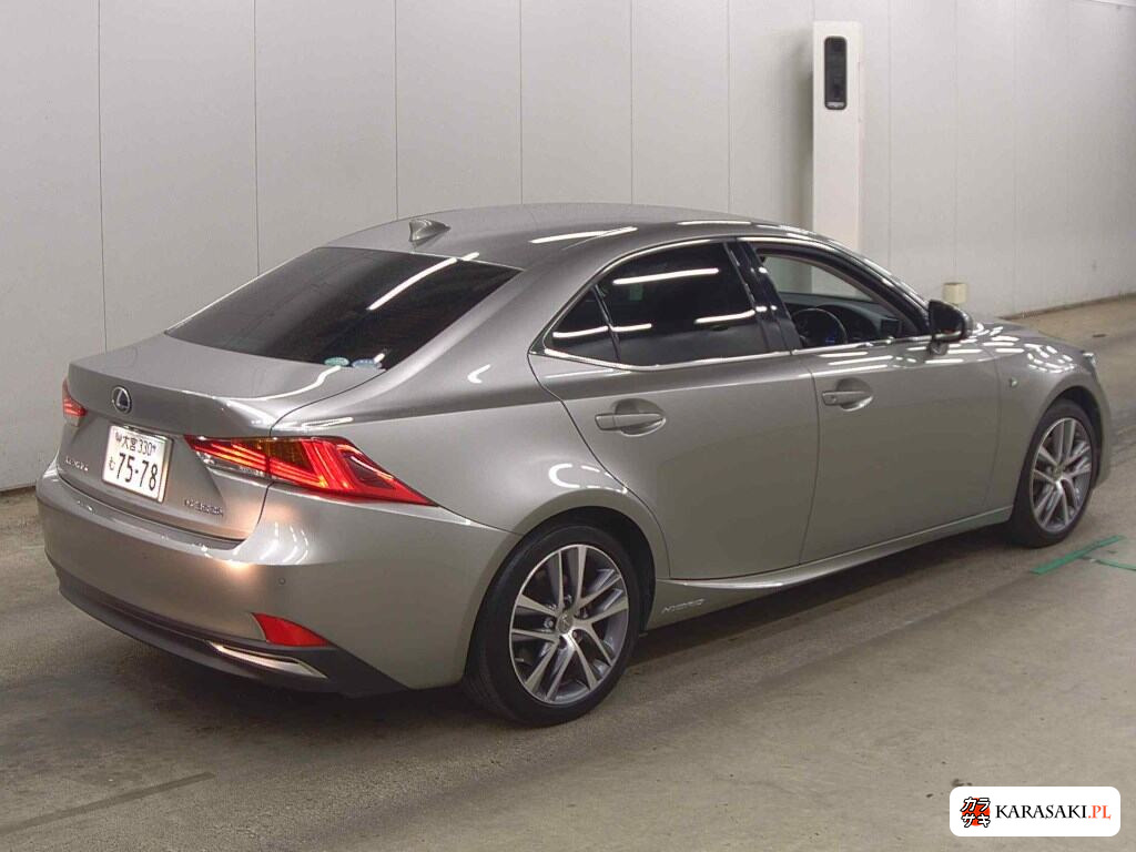 2017 Lexus Is 4D IS300H 4