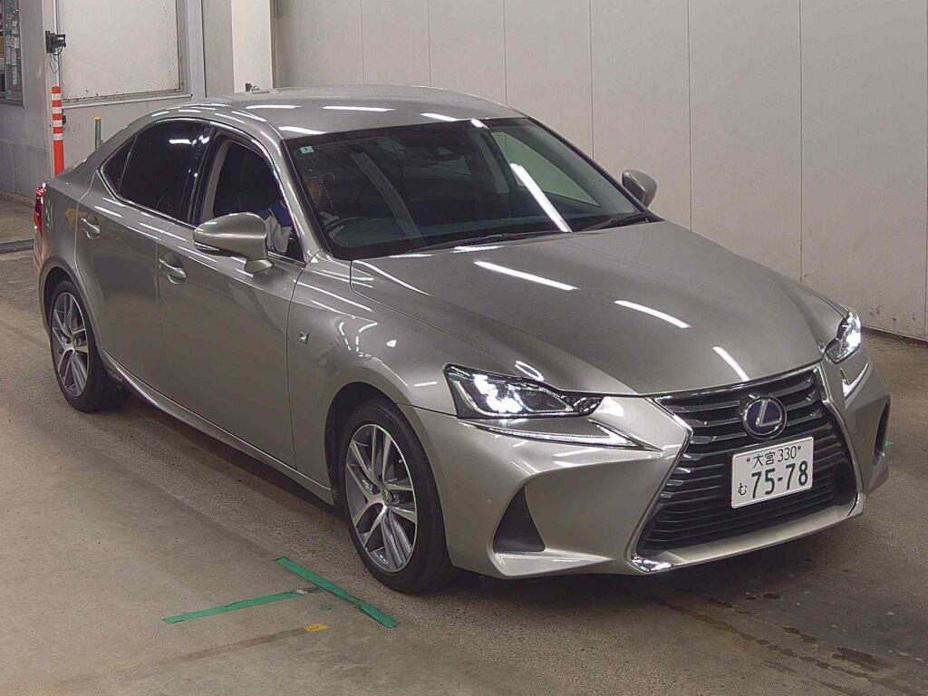 Lexus Is 2017 z aukcji japońskiej