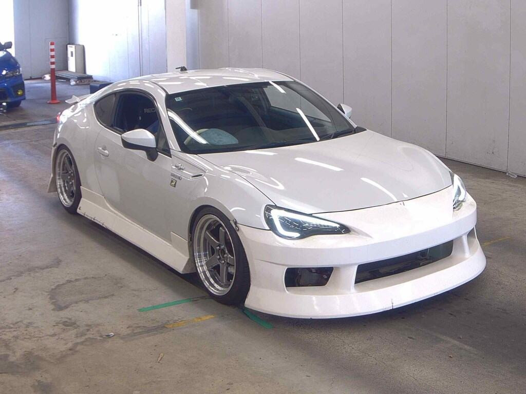 Toyota 86 2012 z aukcji japońskiej