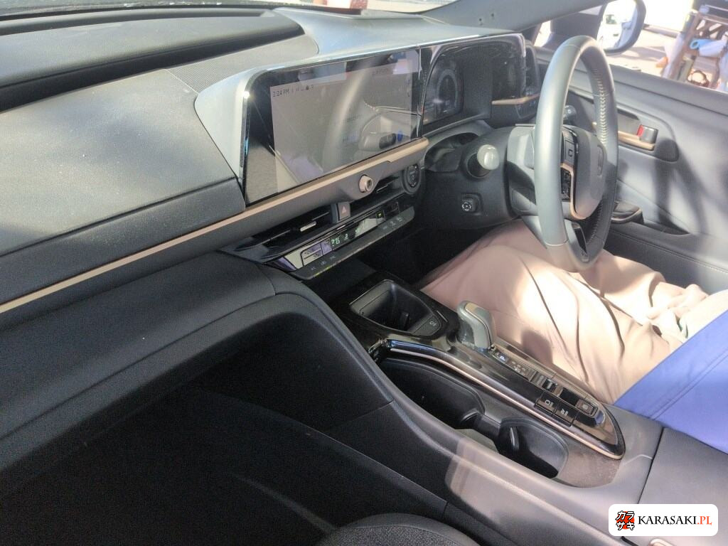 2024 Toyota Crown Crossover 4WD G 5