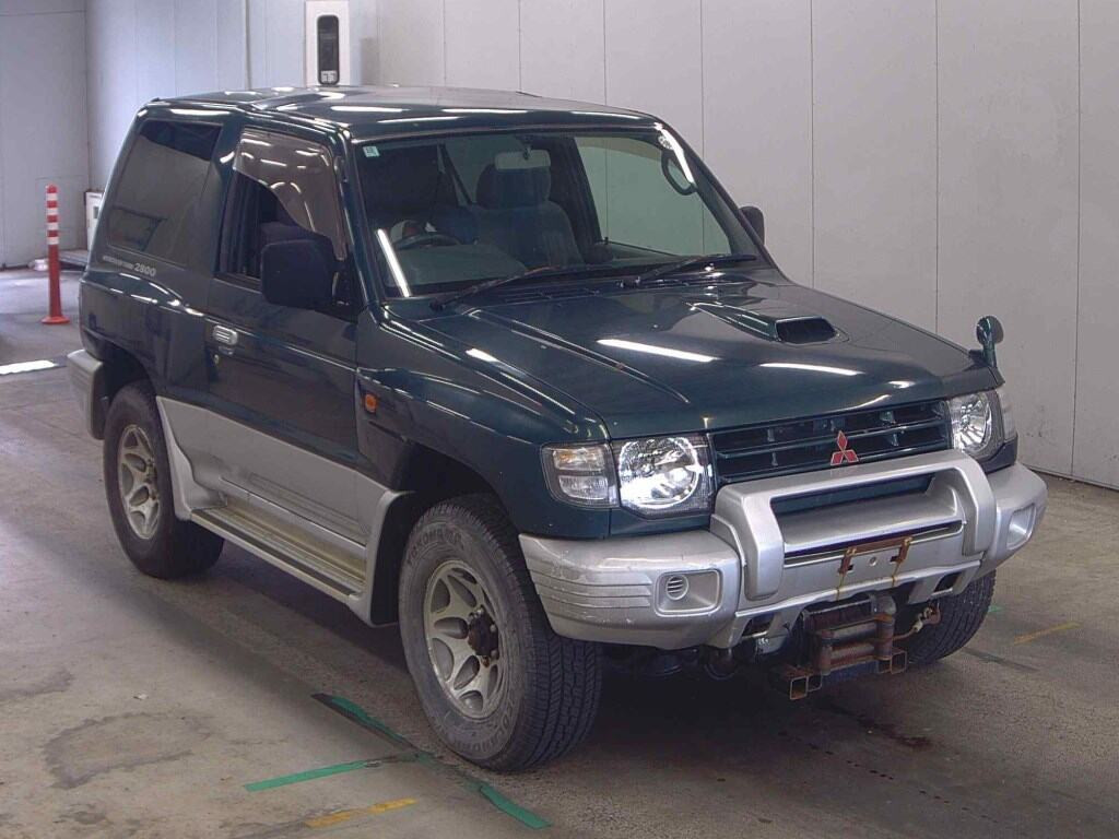 Mitsubishi Pajero 1998 z aukcji japońskiej
