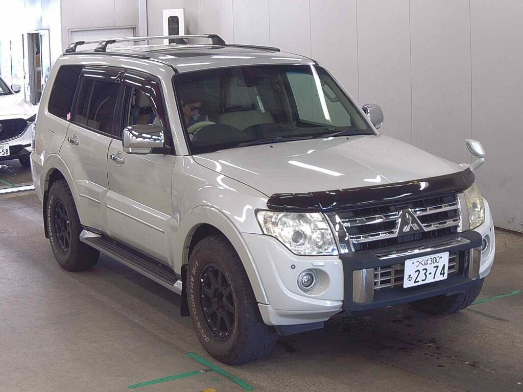 Mitsubishi Pajero 2013 z aukcji japońskiej